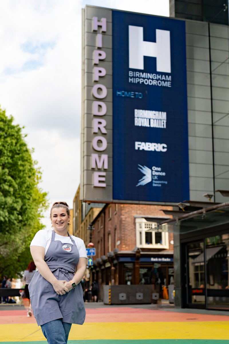 🎭NEWS🎭 - <a href="/brumhippodrome/">Birmingham Hippodrome</a> to reopen for pre-show dining this summer in 'The Circle Lounge' after a major refurbishment.  Working with West Midlands renowned chef <a href="/AngelinaAdamo/">Angelina Adamo</a> who will also base her highly successful catering company <a href="/tuttoapposto3/">Tutto Apposto</a> at the venue
📸Ossie Goldhill
