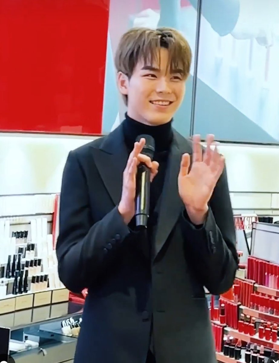 weedpaitour's tweet photo. มินิวอล์ค...🥰🐼
#ArmaniCodeXPing
#PingKrittanun https://t.co/Ed7IOp55t5