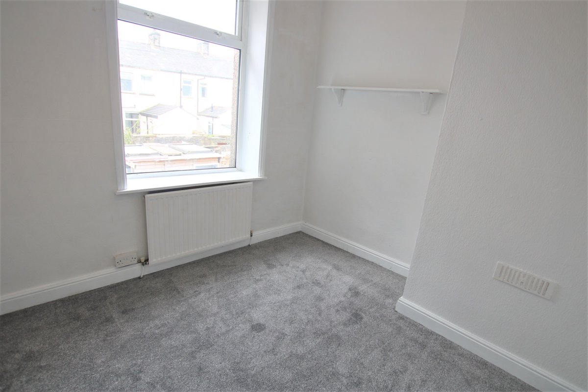 Crown Estate Agents tweet media