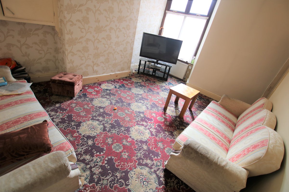 Crown Estate Agents tweet media