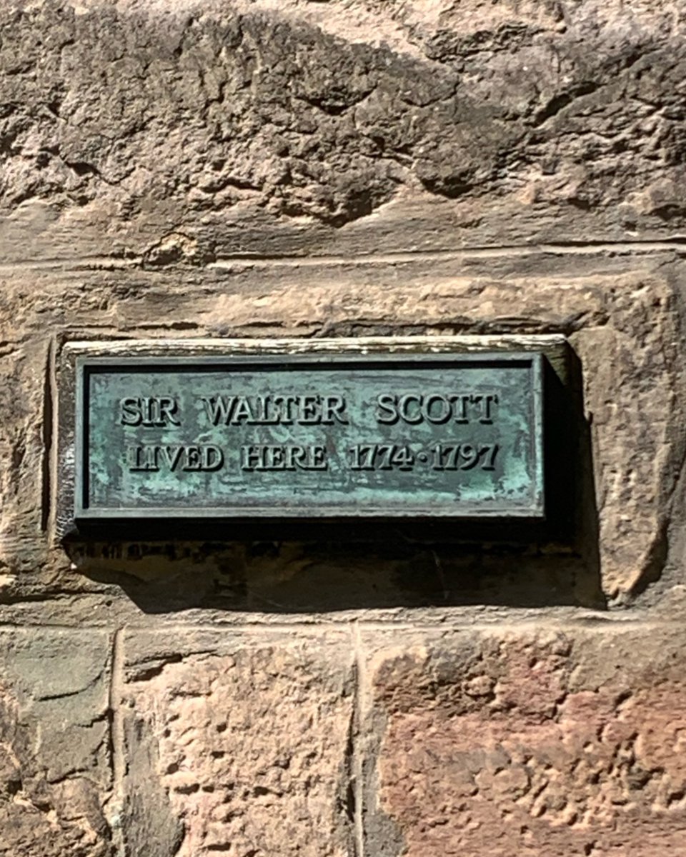 Came across this whilst walking through George Square, Edinburgh - a plaque documenting the fact that legendary Scottish writer and historian, Sir Walter Scott, lived here in the late 1700s…every day’s a school day! 

#sirwalterscott #georgesquare #edinburgh #edinburghuniversity