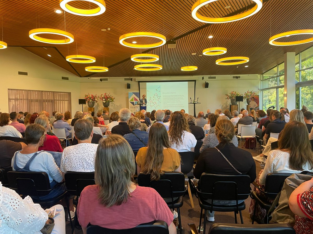 Floortje Scheepers in een volle zaal over het vormgeven van veranderingen in de zorg

<a href="/ggznhn/">GGZ NHN</a> <a href="/GGzE/">GGZE</a> #volante