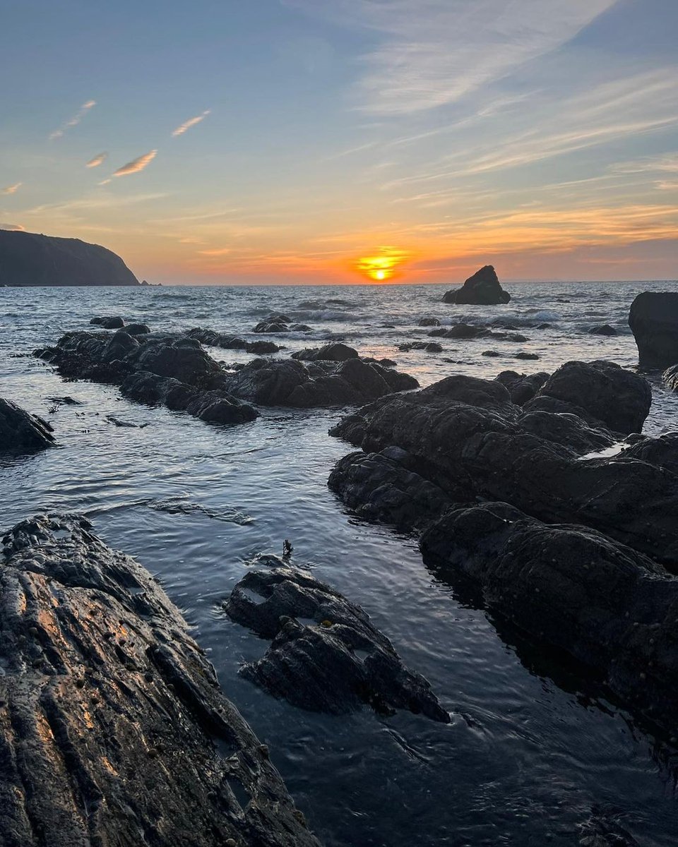 We'll never get tired of this view... 🌅

#Clovelly #Northdevon