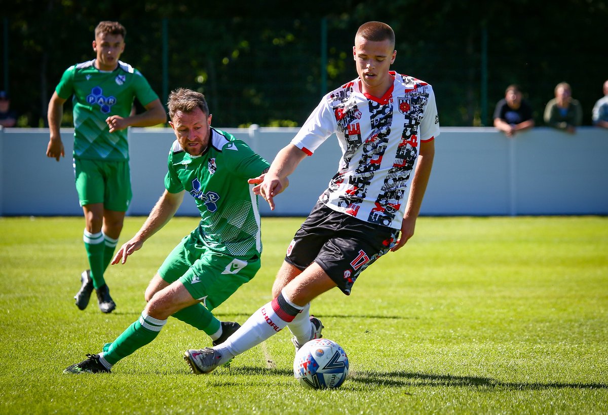 𝐑𝐞𝐭𝐮𝐫𝐧𝐢𝐧𝐠 to the fold for 2023/24 is yet another <a href="/ChorleyFCYouth/">Chorley FC Youth</a> graduate - <a href="/McdCian/">Cian S Mcdermott</a> 🙌

Cian spent time on loan in the <a href="/nwcfl/">The NWCFL ⚽️</a> last season with <a href="/LongridgeTownFC/">Longridge Town FC</a> 👍

📸 <a href="/StefWillo/">Stefan Willoughby</a>