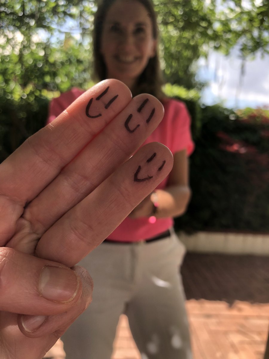 31 de Mayo #DiaDelAcogimientoFamiliar #WorldFosterDay
¿Sabías que en España hay 16.000 niños,niñas y adolescentes creciendo en centros porque no pueden vivir con su familia biológica? Los dedos representan al niño/a y sus 2
familias,la biológica y la acogedora
¡Súmate! <a href="/aseaf_isn/">ASEAF (Asociación Estatal de Acogimiento Familiar)</a>