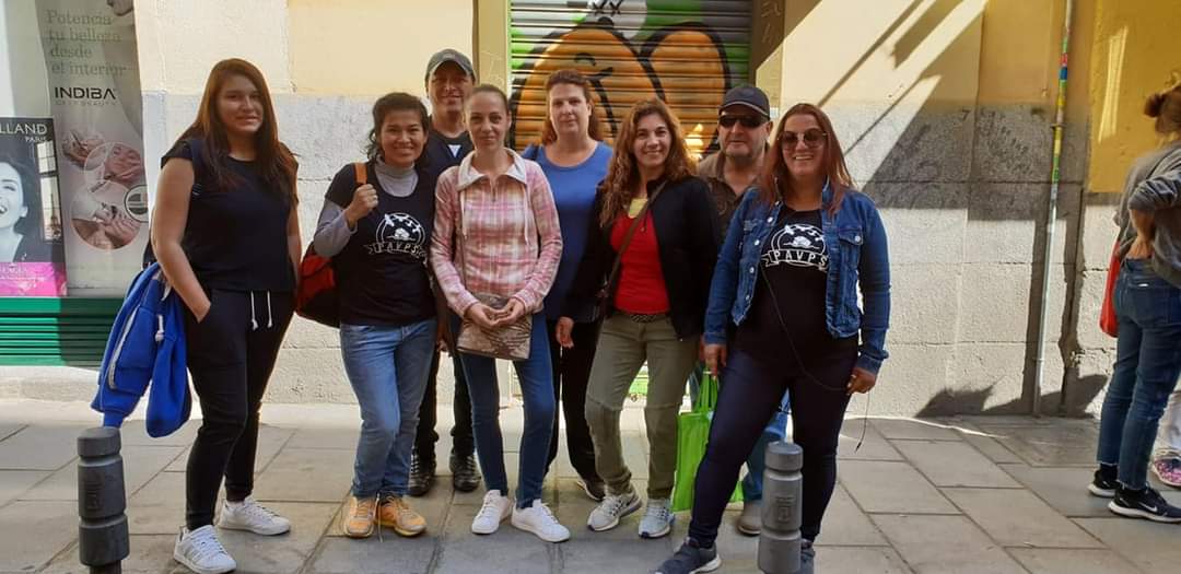 Nuestro compañero #JuanSeQueda venía a la asamblea cada jueves que no trabajaba, Juan vivía con su Madre una mujer mayor la <a href="/ComunidadMadrid/">Comunidad de Madrid</a>  vendió su vivienda a <a href="/GoldmanSachs/">Goldman Sachs</a>