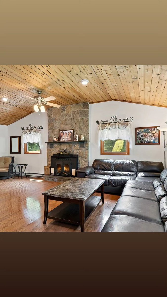 CallDulli's tweet photo. 🏠 JUST LISTED this HOT 🔥 Property 🏠 
 📍 77 Trolley Road, Cortlandt Manor

🔹 3 🛌 2 🛁 Meticulously Kept Ranch
🔹 Finished Walk-Out Basement 
🔹 5 min to Cortlandt Metro-North
🔹 Putnam Valley Schools

📣 OPEN HOUSE SAT (11 to 1pm) / SUN (12 to 2pm)  

▶ LINK IN BIO ◀ https://t.co/4ipHMx1UYE