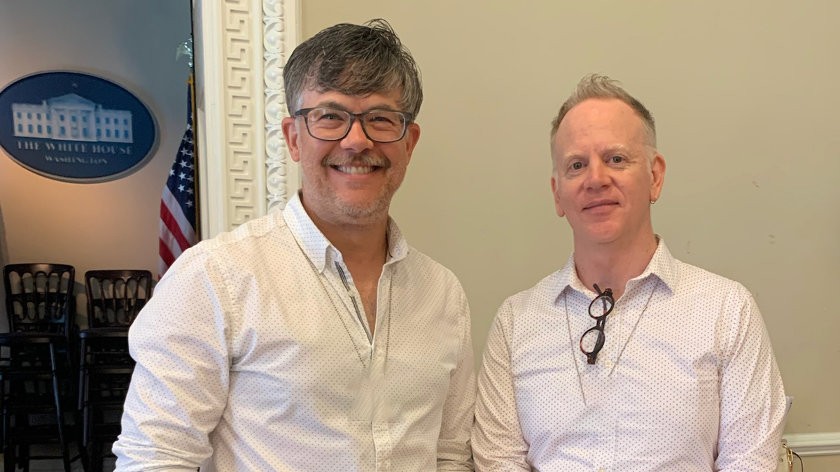 Last week, I returned to the White House to help my friend-tors <a href="/clevergirl/">clevergirl</a> &amp; <a href="/jfraser/">jason fraser</a> with the President’s Leadership Workshop.

I learned 3 new things:
1. Start Small
2. Buy-in can be more important than a great idea
3. Begin with the end in mind

sodiumhalogen.com/insights/back-…