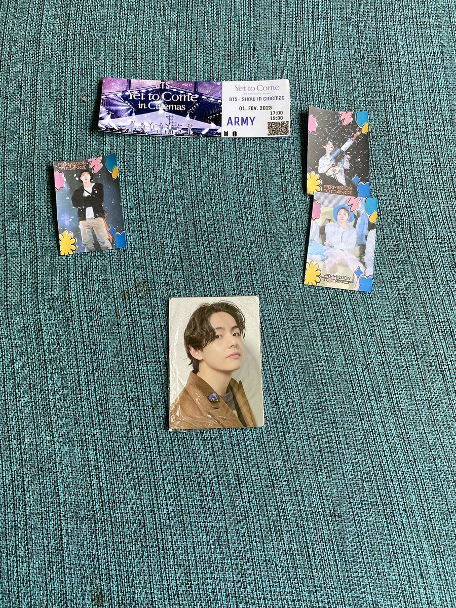 anapaulaarmy_'s tweet image. Feedback mega positivo para a @FanMagic_Store que me trouxe o meu Taehyung para casa 💜 Foi uma compra bem tranquila e a Ceg foi bem organizada.