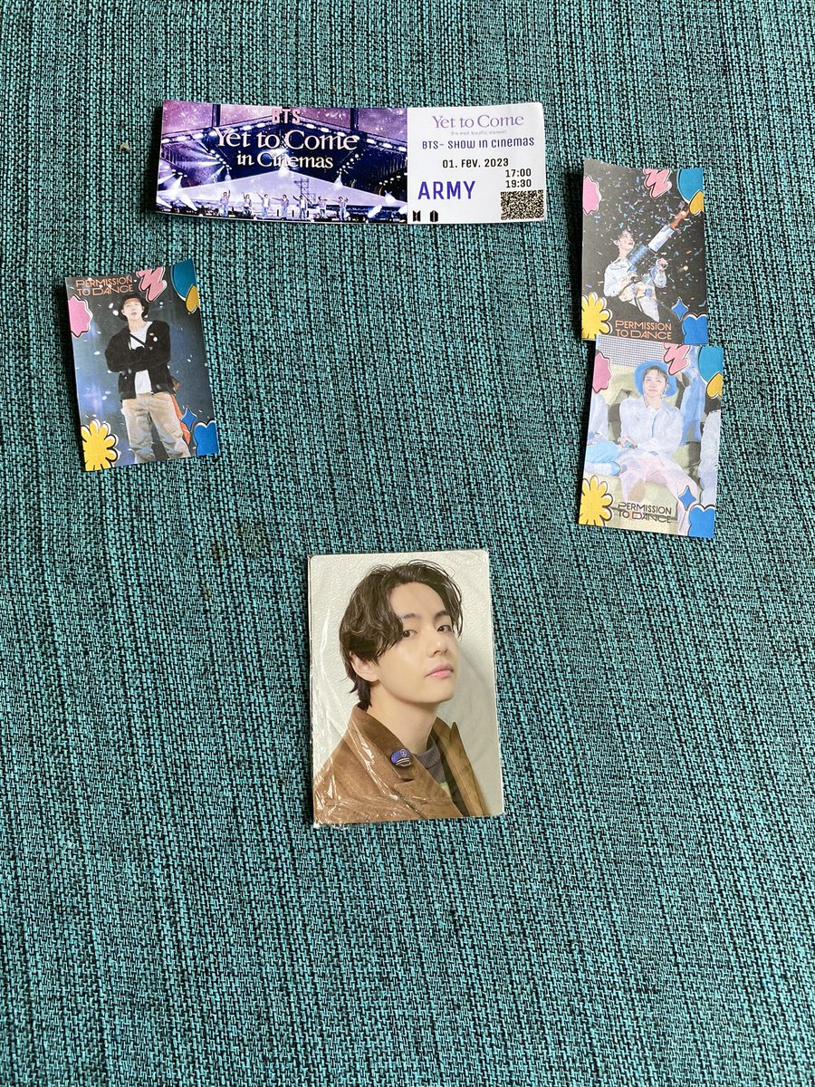 anapaulaarmy_'s tweet image. Feedback mega positivo para a @FanMagic_Store que me trouxe o meu Taehyung para casa 💜 Foi uma compra bem tranquila e a Ceg foi bem organizada.