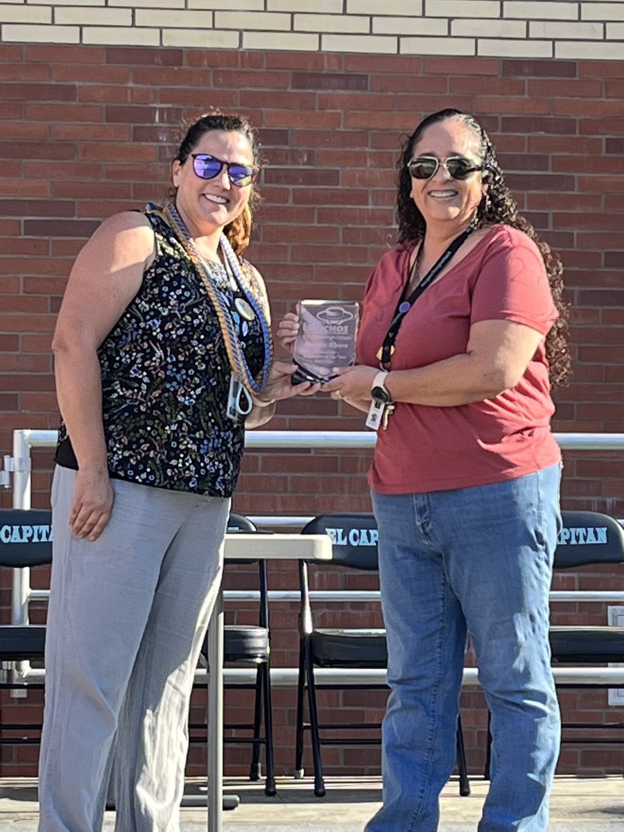 ecgauchos's tweet photo. Congratulations to Fabiola Rivera and Kristie Dunham on receiving their classified and certificated staff member of the year awards! 🏆 https://t.co/qKllvhFAUI