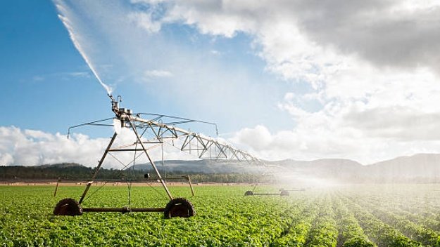 Une irrigation efficace est la clé d'une agriculture réussie, garantissant que les cultures reçoivent suffisamment d'eau et de nutriments pour une croissance et un rendement optimaux. Investissons dans des pratiques d'irrigation durables pour assurer la sécurité alimentaire et