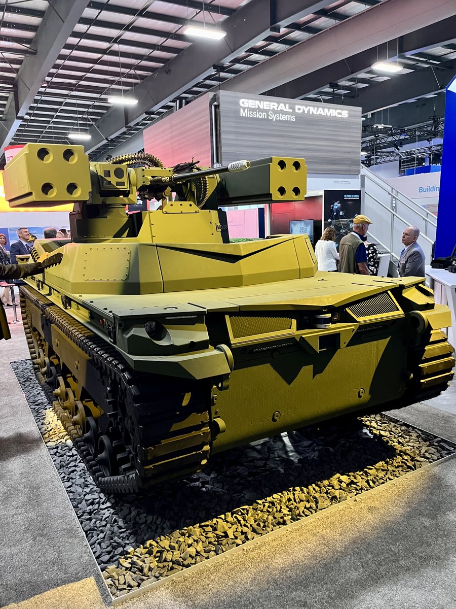 Moog_Inc's tweet photo. Moog's Reconfigurable Integrated-weapons Platform is onsite at #CANSEC2023 on @GD_LandSystems TRX demonstrator, Remote Combat Vehicle. Stop by booth 1301 to see #RIwP in person. A Moog representative will be onsite to answer any questions or visit https://t.co/MbohGQ3oMT. #RCV https://t.co/YhGfjHzkoq