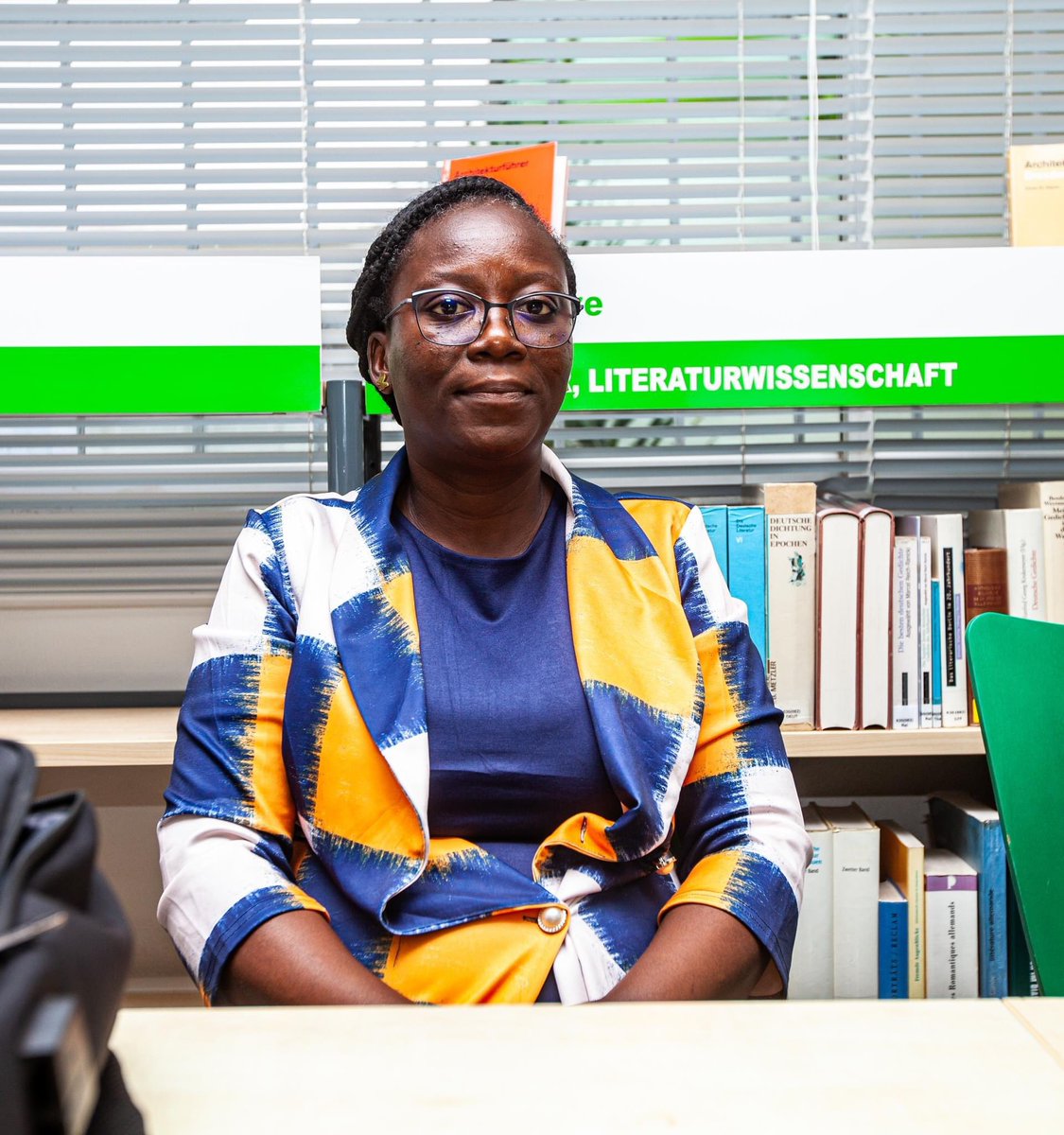 Wikimedia_CIV's tweet photo. [Atelier #1Lib1Ref]

Pour contribuer sur @Wikipedia, une formation de base est nécessaire. Principes fondateurs, création de compte, recherche et ajout de sources...Les partcipant(e)s apprennent avec @ADOAman ☺️

#WikiCiv @goetheinstitut d’Abidjan https://t.co/hkPd5C1M5P