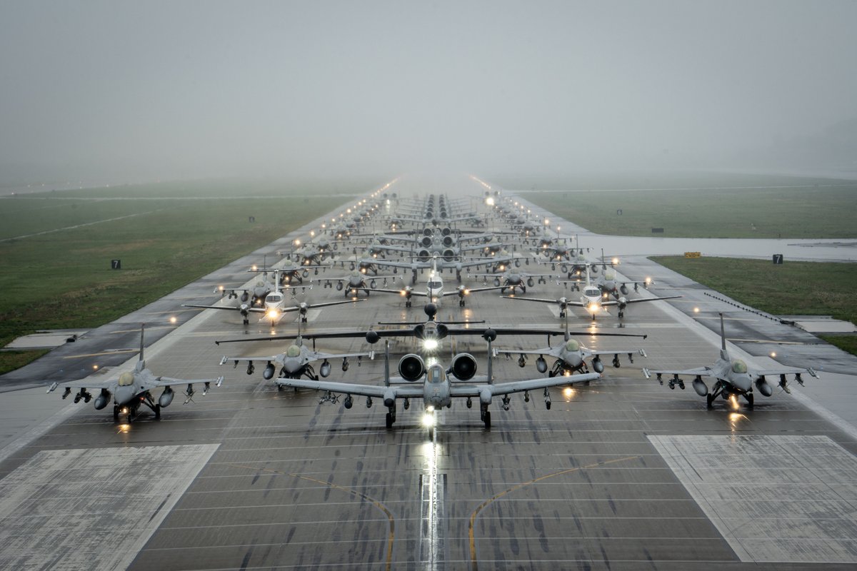 CombatControlFn's tweet photo. F-16s, A-10s, U-2s, and C-12s taxi on the runway at #OsanAirBase #SouthKorea during the #MammothWalk training event on May 5, 2023. https://t.co/zgQPWQJiEO