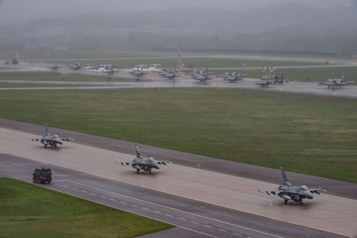 CombatControlFn's tweet photo. F-16s, A-10s, U-2s, and C-12s taxi on the runway at #OsanAirBase #SouthKorea during the #MammothWalk training event on May 5, 2023. https://t.co/zgQPWQJiEO