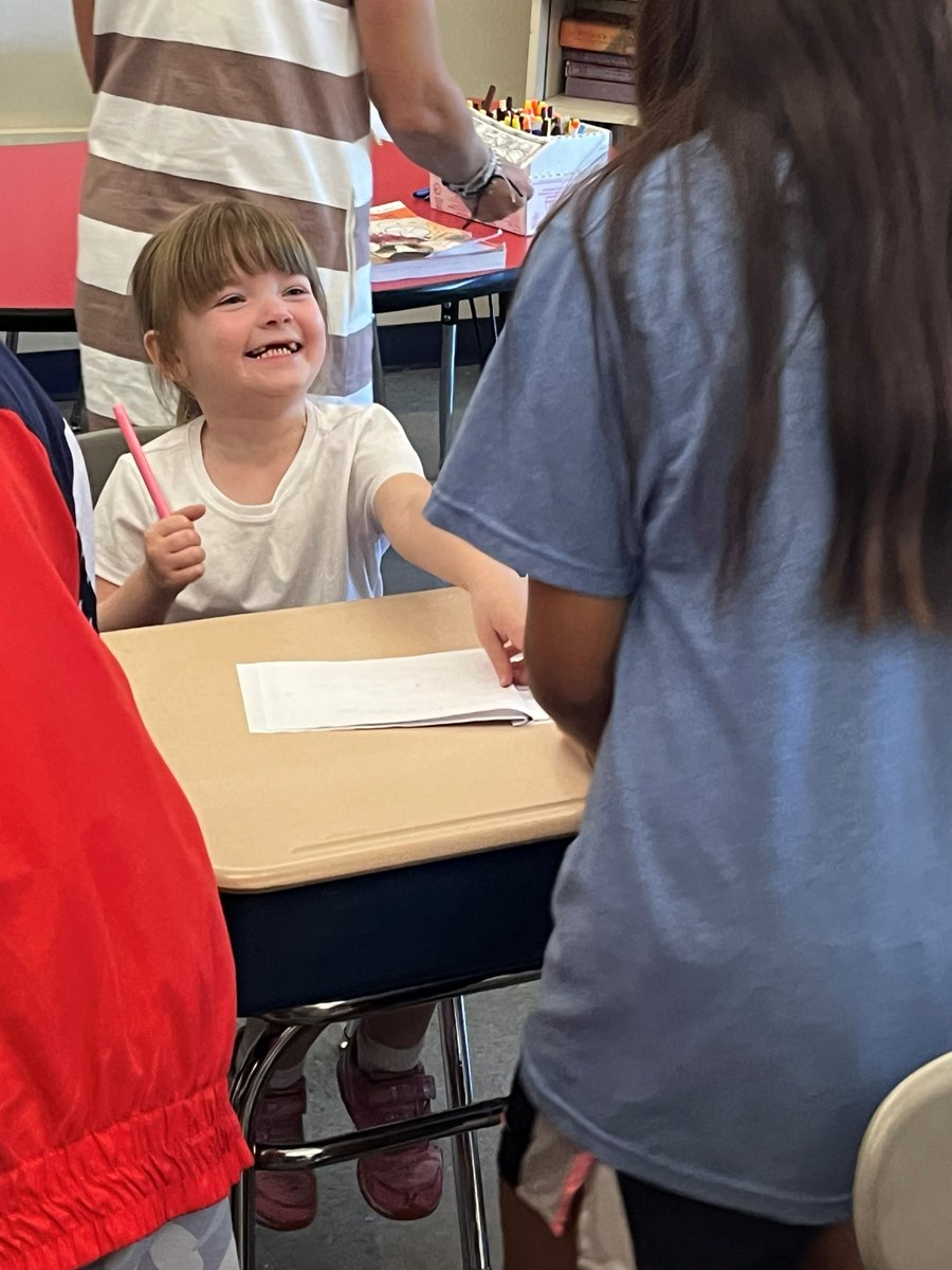 Kinder and 4th grade buddies met today to sign each others’ End of Year Autograph  <a href="/Methacton/">Methacton Schools</a>