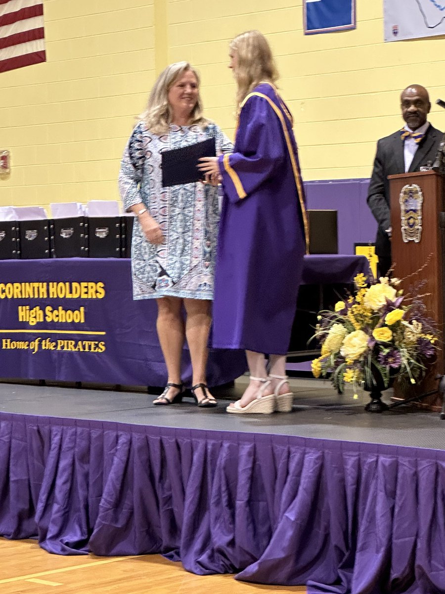 CHHSpirateSS's tweet photo. Joy Callahan, Interim Executive Director of the Johnston Community College Foundation proudly presented Alexa Dollar with a $1000 scholarship for JCC! Congratulations!
#PiratesOnBoard https://t.co/N8jCInncQF