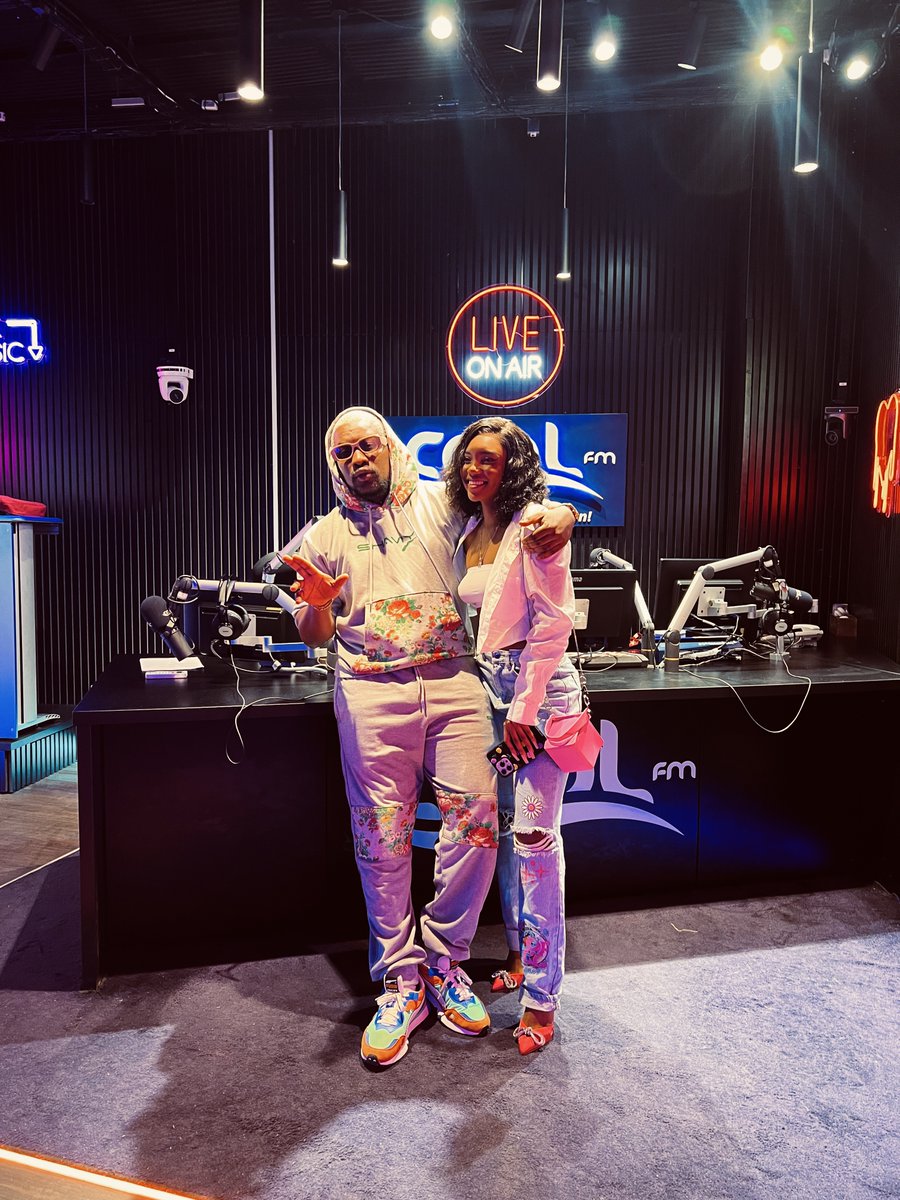 CoolFMNigeria's tweet photo. Superstar wednesday; @iamDo2dtun and @Nelisa_Msila passed the drip check on the #superstarwednesday as the duo engaged in a lovely conversation
What y'all say about them slides?
#coolfm969
#viral
#afrobeats
#middayshow
#do2dtun https://t.co/fTgKaUBnWs