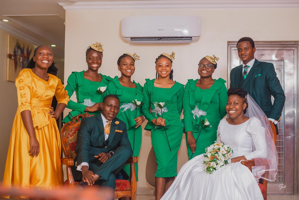 Thankful for the month of MAY🥰
On the 13th of May, I said ‘I do’ and ‘I am doing’ avec Mon Amour❤️

#EfeKome #MrsE #mariée #DLBride