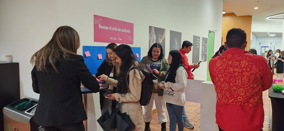 Según @GPtoEndViolence 📢  El castigo físico corporal es la forma más común de violencia contra niñas, niños y adolescentes en todo el mundo, y es la causa por la que miles de ellas y ellos mueren o resultan heridos cada año. 

 #FinAlCastigoFísicoYHumillante

@COLPSIC