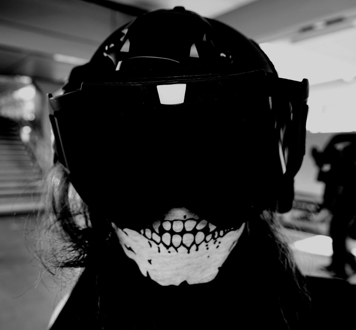 RavenCosplay12's tweet photo. #cosplay #cosplayinreallife #alternative #tacticalgear #cosplayvideos #cosplaywithmasks #cosplayer #cosplaywithmask #cosplayfemale #costumes #maskedcosplayer #masked #mask #cosplaygirl #oc #occosplay #mcmcomiccon #London #londonmcm #comiccon https://t.co/2buBYKGlDW