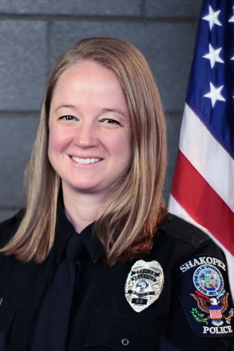 We would like to congratulate Cortnie Miranowski on her promotion to sergeant. Cortnie is a 15-year veteran of the department. During her tenure at Shakopee PD, she’s served as a patrol officer, a field training officer, and a DARE instructor. 

Congrats, Sergeant Miranowski! 🥳