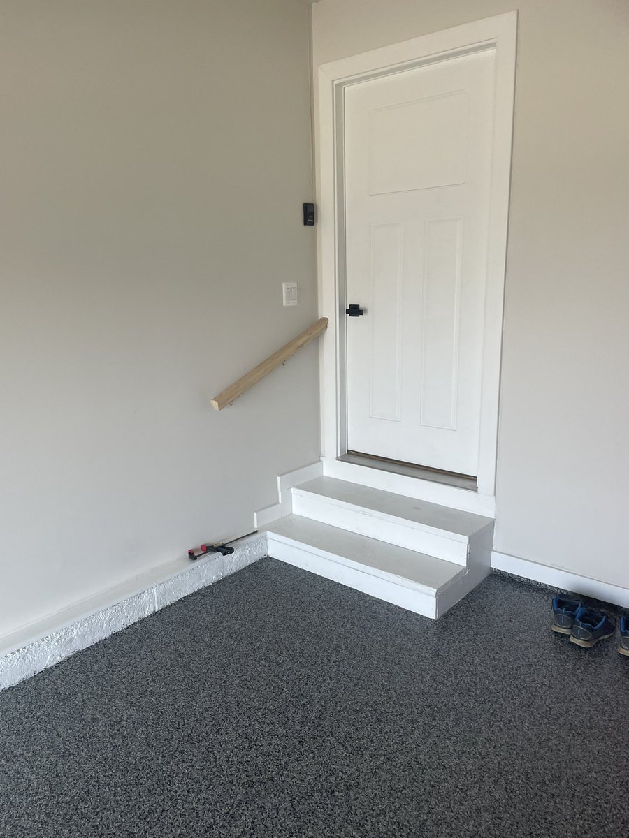 kksisson4's tweet image. Today’s project #HandRails