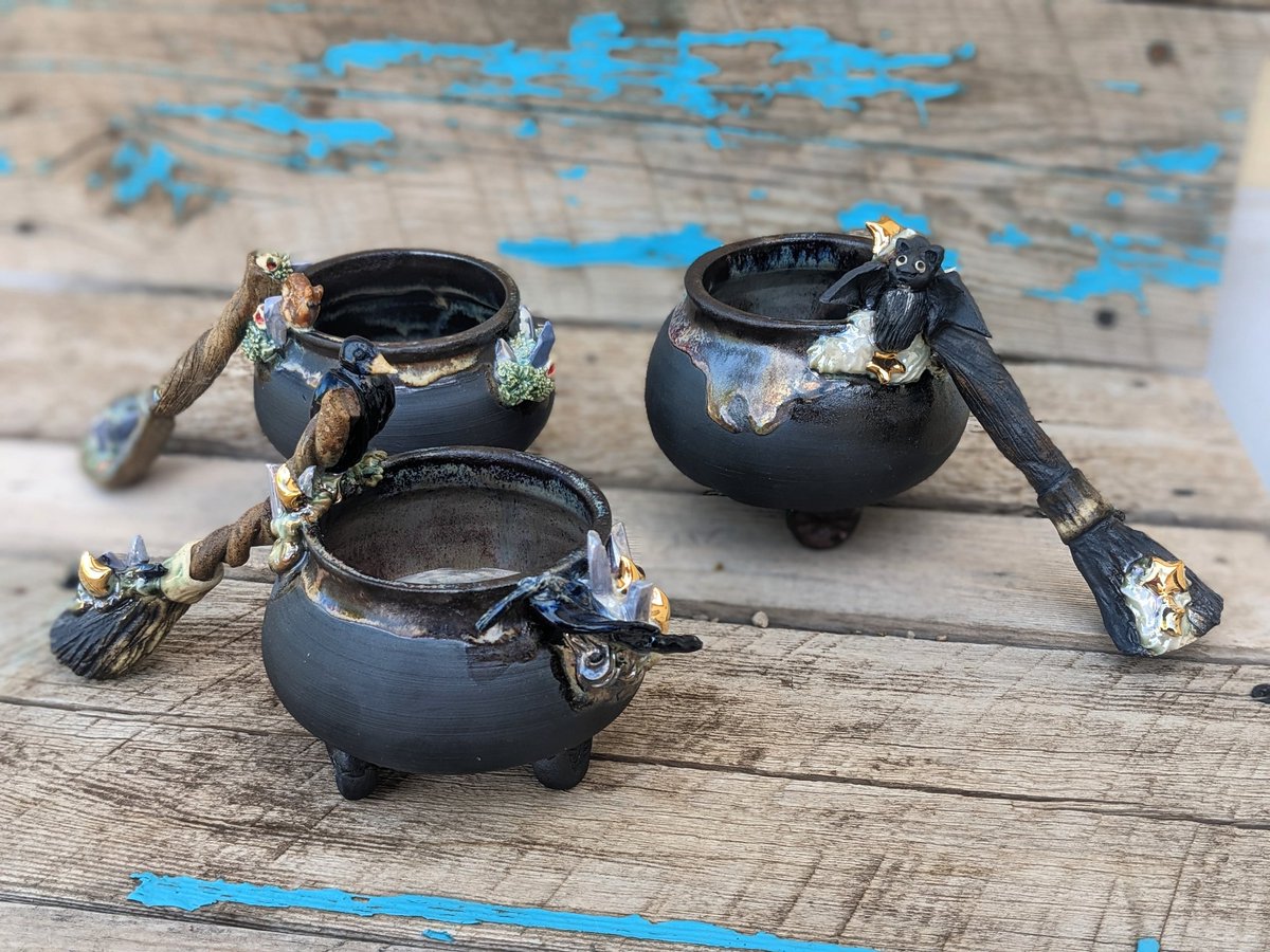 crashpixiepot's tweet image. #pottery
