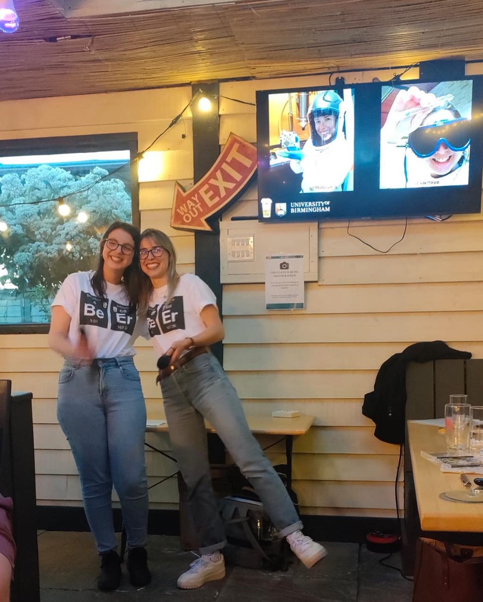 Milleret_a's tweet photo. Last week we talked about crystals for @pintofscience with @vrettoua at @hop_garden! 
Such a great experience, had a lot of fun and I think pubs are now our favorite place to give a talk! 🍻

Find our entire talk here:
https://t.co/R1Cch6rgSS

@metmat_unibham #pint23 #pintbham23 https://t.co/601Mm1uZUj