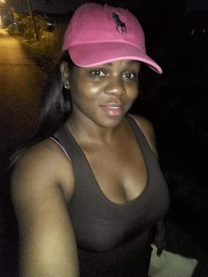chick_january's tweet photo. Time to workout gotta keep that body right https://t.co/tx54nqvPMO