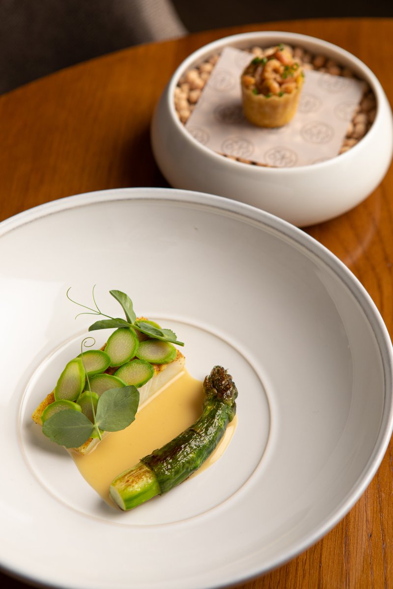 PentonbridgeInn's tweet photo. One of the newest additions to our tasting menu.

Vadouvan Spiced North Sea Halibut with Asparagus and Brown Shrimp. https://t.co/ULjdqeVQwl