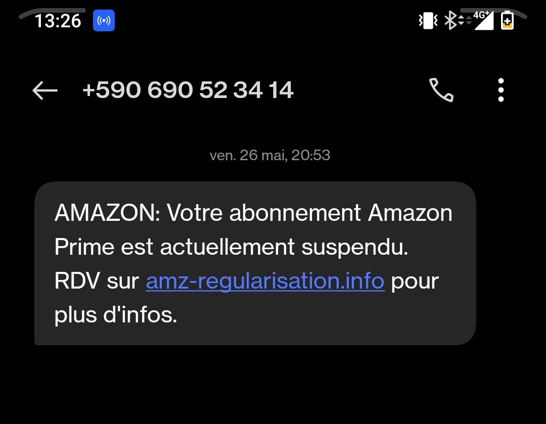 Axloum3's tweet image. J'en ai une ribambelle ! 
Sans compter la cinquantaine que j'ai supprimé. 
Merci à #Micode de nous avoir bien éclairé sur le sujet ! 
#PireArnaqueSMS