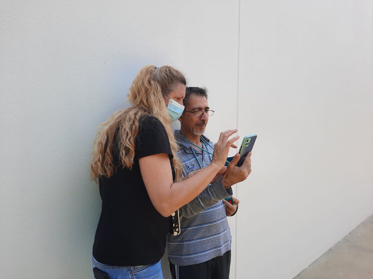 FundacioMenorca's tweet photo. Avui, emmarcat en el programa de Salut Jove del Consell Insular de Menorca, el Centre de Dia Físics ha participat d’un taller de fotografia emocional a càrrec d’Anna Capó.
Ens ha agradat molt! @AutorretratosAC https://t.co/1ceWM9T6hf