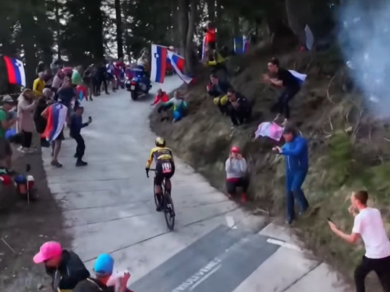 TourOnTV's tweet photo. Primoz Roglic finally gets round to winning | a recap of Stages 16-21 of the 2023 Giro d’Italia

https://t.co/CmLv31weTJ https://t.co/wjEN0p5oJh