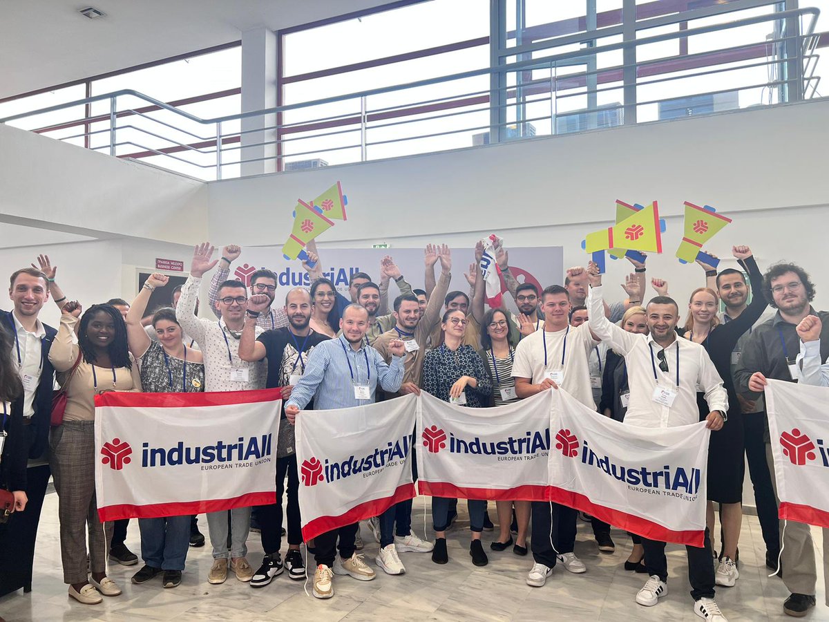 DecellasN's tweet photo. Continuez les travaux débutés ensemble et je vous dis à bientôt dans la grande famille du syndicalisme ✊
@ETUC_Youth @CFDT #JustTransition #PowerInAUnion https://t.co/usXSoIzY6u