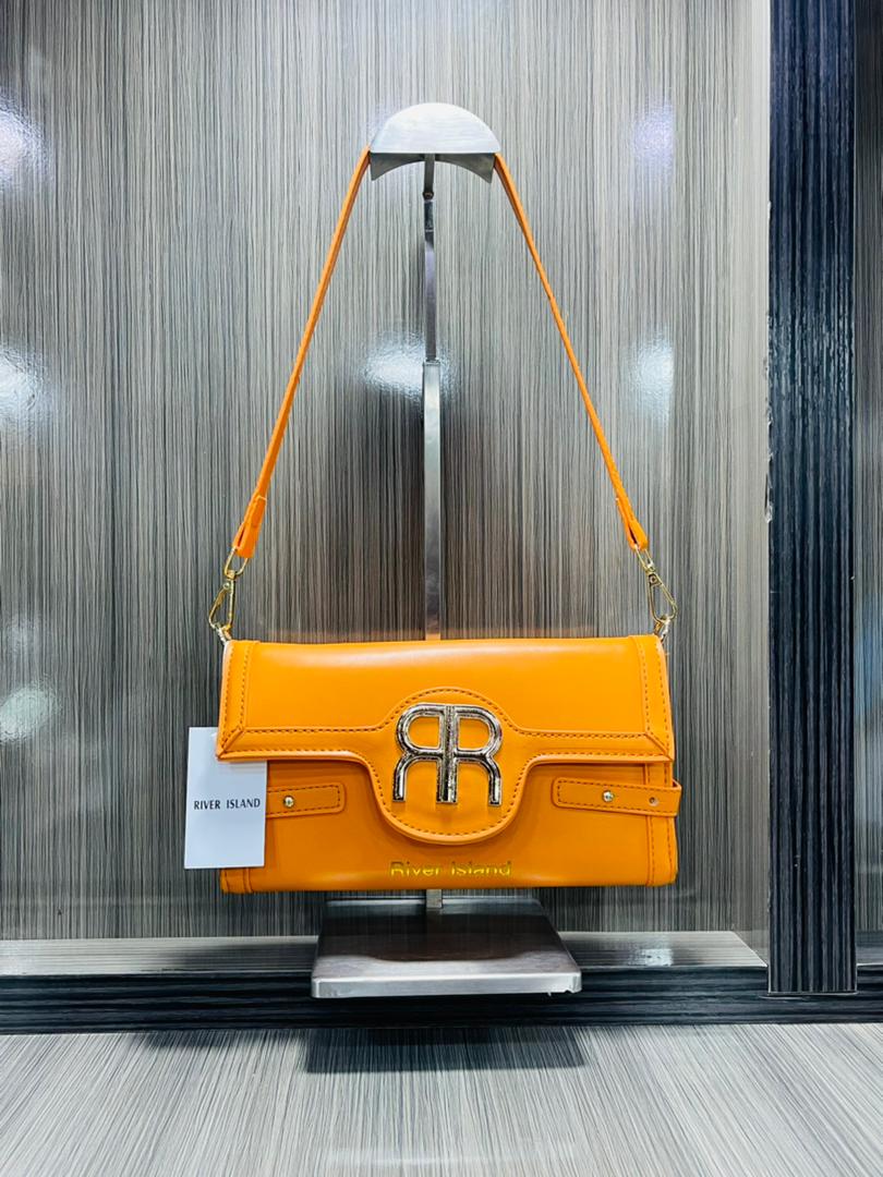 stcelinelagos's tweet photo. NEW IN, CROSS BODY BAG 🛍️💰
PRICE:10,500

AVAILABLE FOR IMMEDIATE DELIVERY

P:S we do not own the rights to this video/picture/music 

#stcelineshoes #stcelinebags
#bags #clothes #ikeja #mercyjohnson  #ToyinAbraham #mamag #palmpay #Bolt
#NYSC #NNPC #Ikeja  #Opay https://t.co/Tg3A2Lnzqw