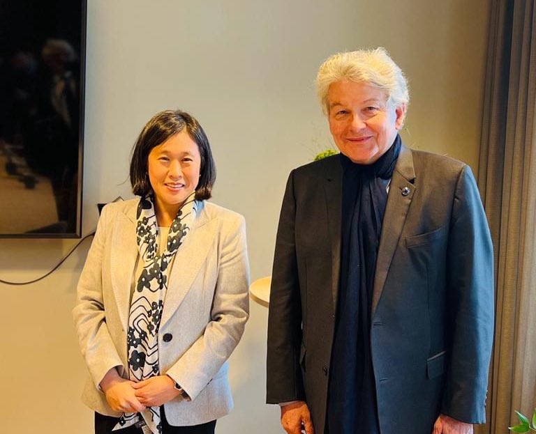 Thierry Breton (@ThierryBreton) on Twitter photo 2023-05-31 11:44:07 Good exchanges (partly in French 😉) with US counterparts as part of the Trade & Tech Council 🇪🇺🇺🇸 @SecBlinken @SecRaimondo @AmbassadorTai ✔️ #AI regulation ✔️ Economic #security ✔️ Supply chain #resilience ✔️ Standards ✔️ Secure #connectivity #TTC Good exchanges (partly in French 😉) with US counterparts as part of the Trade & Tech Council 🇪🇺🇺🇸 @SecBlinken @SecRaimondo @AmbassadorTai ✔️ #AI regulation ✔️ Economic #security ✔️ Supply chain #resilience ✔️ Standards ✔️ Secure #connectivity #TTC