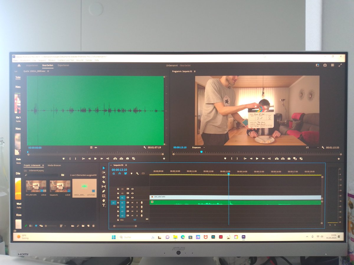 Mapache78256497's tweet photo. The #Postproduction Beginn from my shortfilm #DasErbe 😊
#Filmmaker #Filmmaking #FilmTwitter #filmtwt #Film #shortfilm #Erbe #german #germany #adobe #Premiere https://t.co/s20BXXcYbn