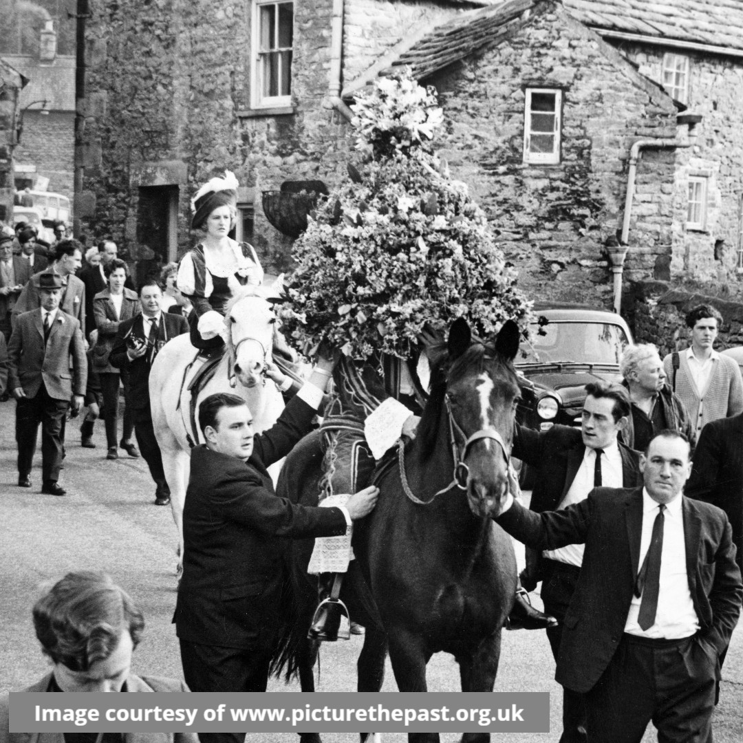 DerbyshireDRO's tweet photo. Castleton Garland Day is held every year on May 29th, and coincides with Oak Apple Day. At this unique traditional event a 3 feet high bell-shaped floral garland is placed over the head of the garland 'King', covering them to the waist.
#LocalandCommunityHistoryMonth #EYALocal https://t.co/beGOZrfcy0