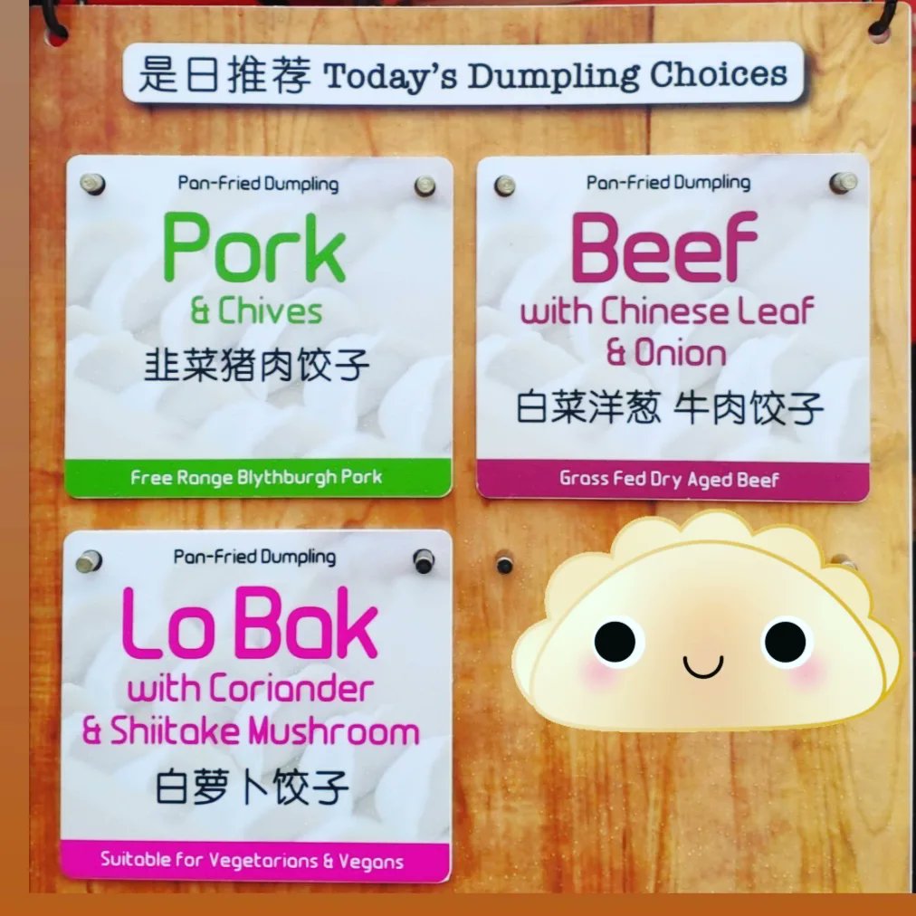 DumplingKingUK's tweet photo. You don't have to be a student to enjoy our food @warwickuniwednesdays. We're on the Piazza today with some other great #streetfoodfam stalls! Come on down and try our #dumplings & #noodles. #streetfoodmarket #chinesestreetfood #warwickuni #studentlife #HappyHumpDay #dumplinglove https://t.co/pKWMlHEfys