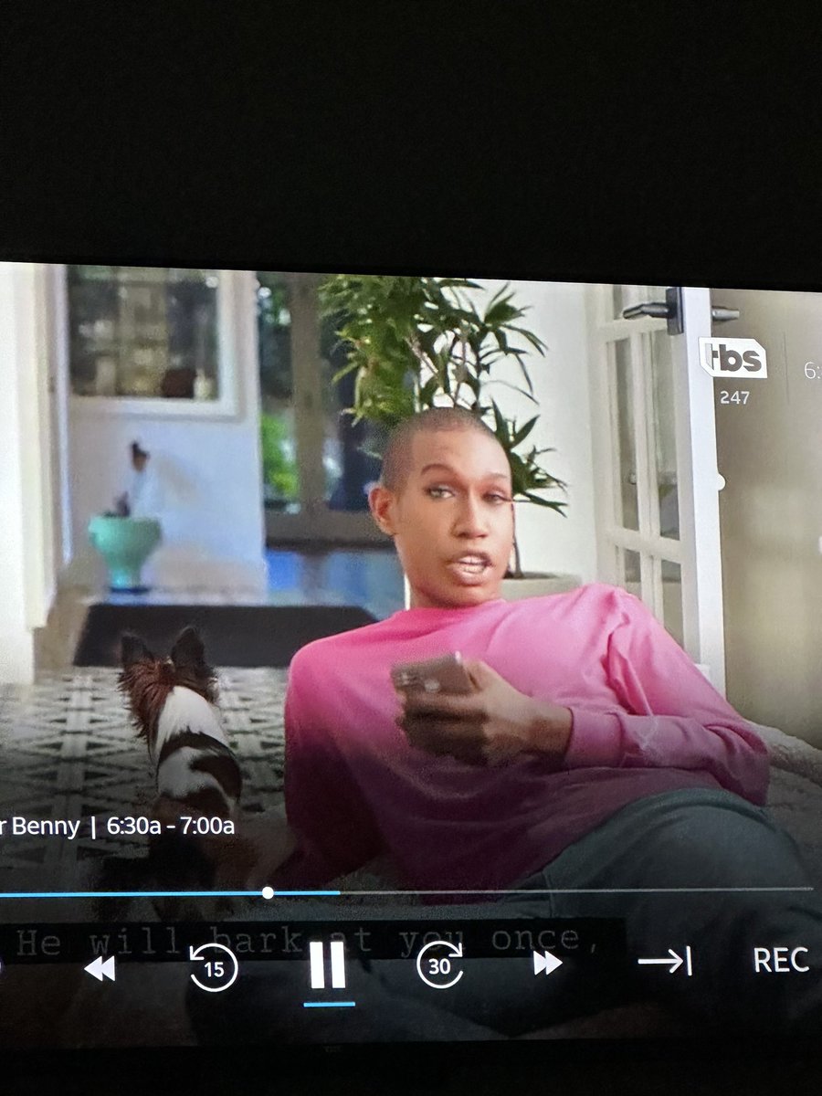 iluttrell's tweet photo. Is that @Al_Horford in the new Burger King commercial 💀 https://t.co/7ps3DJOfC7