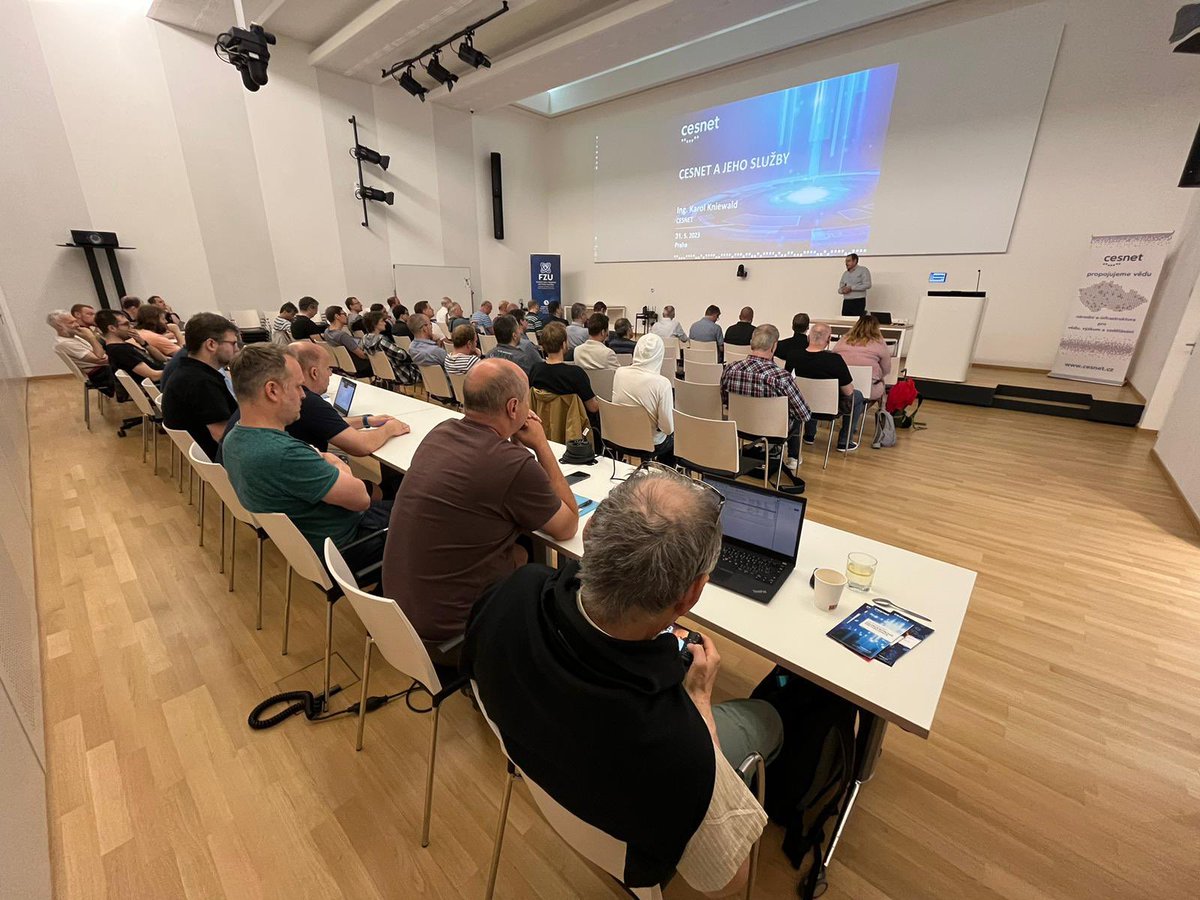 CESNET_cz's tweet photo. Dnes jsme připravili ve spolupráci s Komisí pro informační technologie @Akademie_ved_CR odborný seminář CESNET Day pro IT specialisty a správce sítí pracovišť AV ČR. Seminář je zaměřený zejména na IT bezpečnost a ukládání dat. #propojujemevedu #CESNETday https://t.co/b5qLwIPeoN