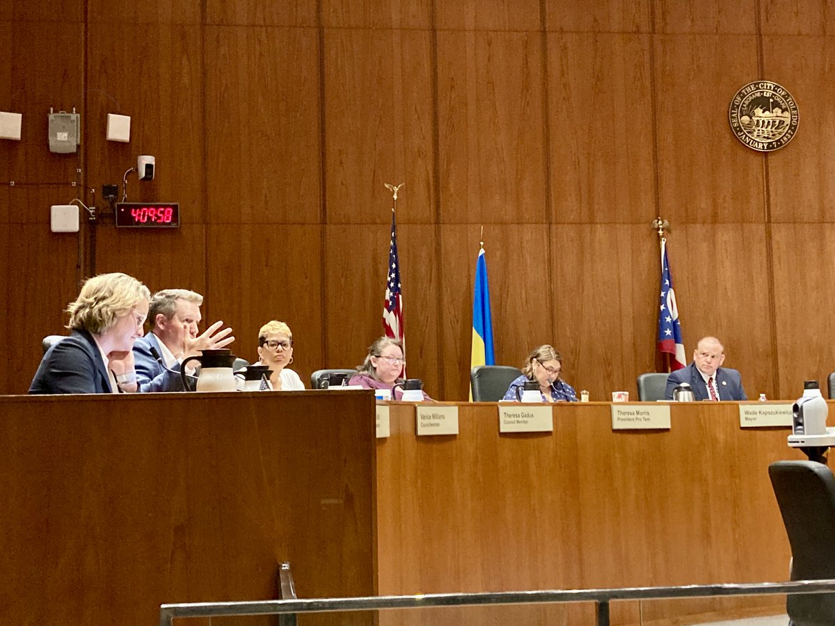 Lake_Erie_West's tweet photo. We had the pleasure yesterday of meeting with Toledo City Council, which presented a resolution congratulating outgoing TMACOG president Tim Brown on his legacy of public service as a county commissioner, state representative, and leader of TMACOG’s regional initiatives. https://t.co/EMbu5mlQnF