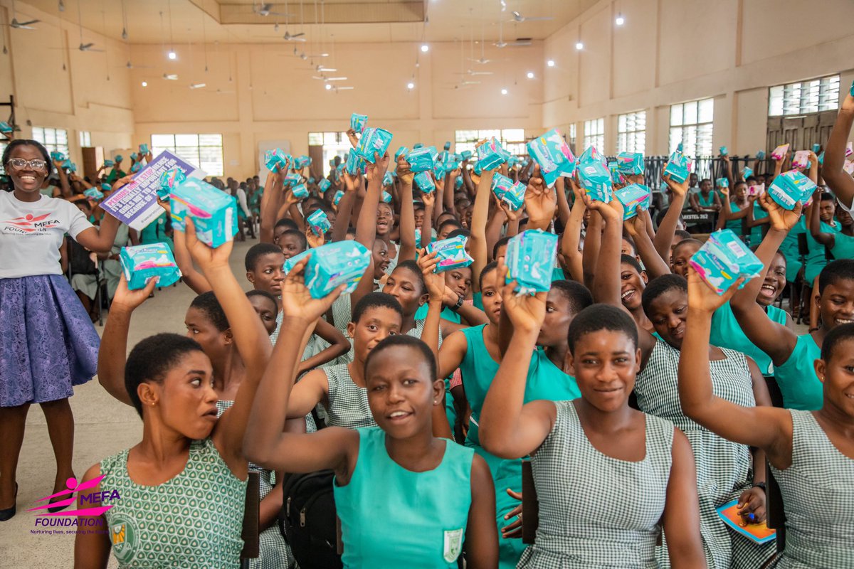 🩸🌍 Emefa Foundation brings change on #MenstrualHygieneDay! Educating and empowering girls, distributing free sanitary pads, and breaking stereotypes. Together, we're making menstruation a normal part of life by 2030. #PeriodPower #EmpowerGirls