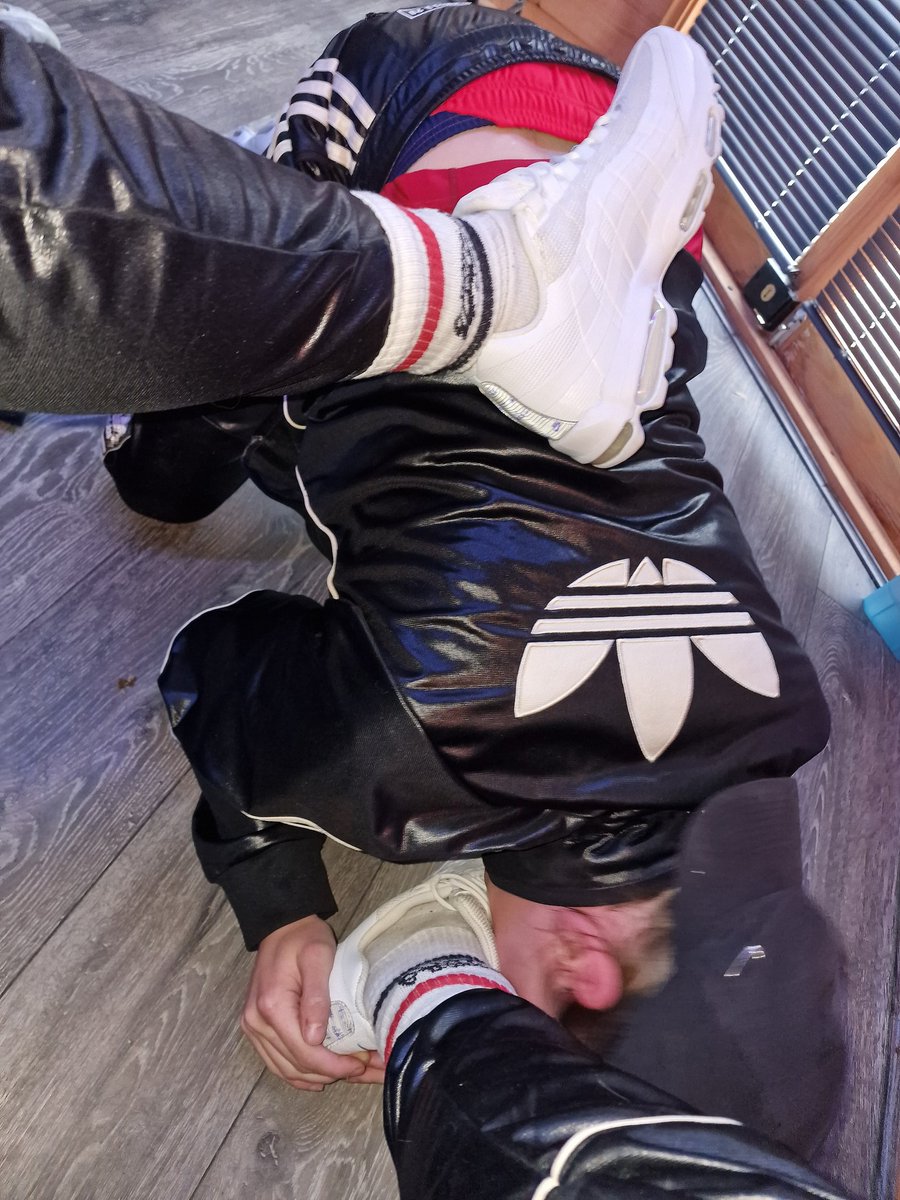 AlphaPupBane's tweet photo. Looking forward to using this Sub Pig again soon
@sscallysub
#gayscally #gaychav #scallylad #chavlad #domboss #dommaster #subpig #cashpig #findommaster #FinDom #subfootrest https://t.co/gM3YspbqFm