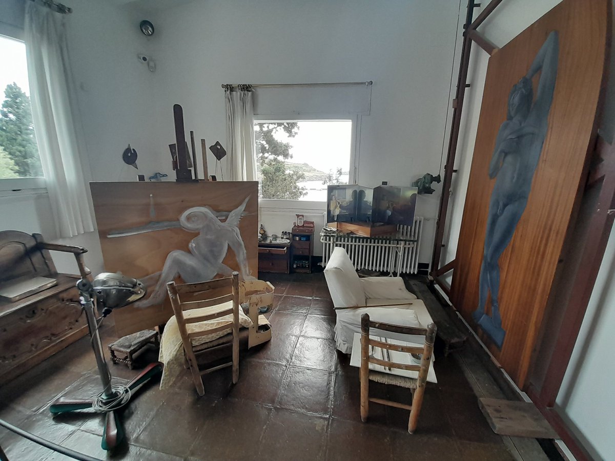 I've just been to vist the house of Salvador Dalì in Port Lligat, Spain.

This was his studio as he left it, with the last unfinished painting he created there.
Inspiring.