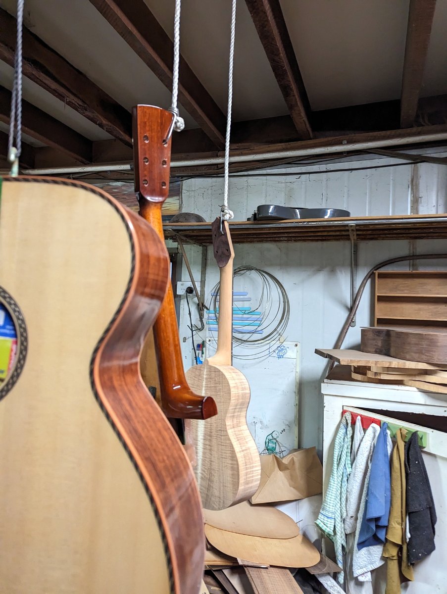 The RAFFLE guitar donated by Scott Wise is nearly finished! Here's the neck and body waiting to be polished &amp; assembled. There’s only 2 weeks to go ‘til we draw the lucky winner.. so don’t delay.. get a $5 raffle ticket TODAY! 
rafflelink.com.au/folkworldraffl…

#WinPrizes #raffleprize