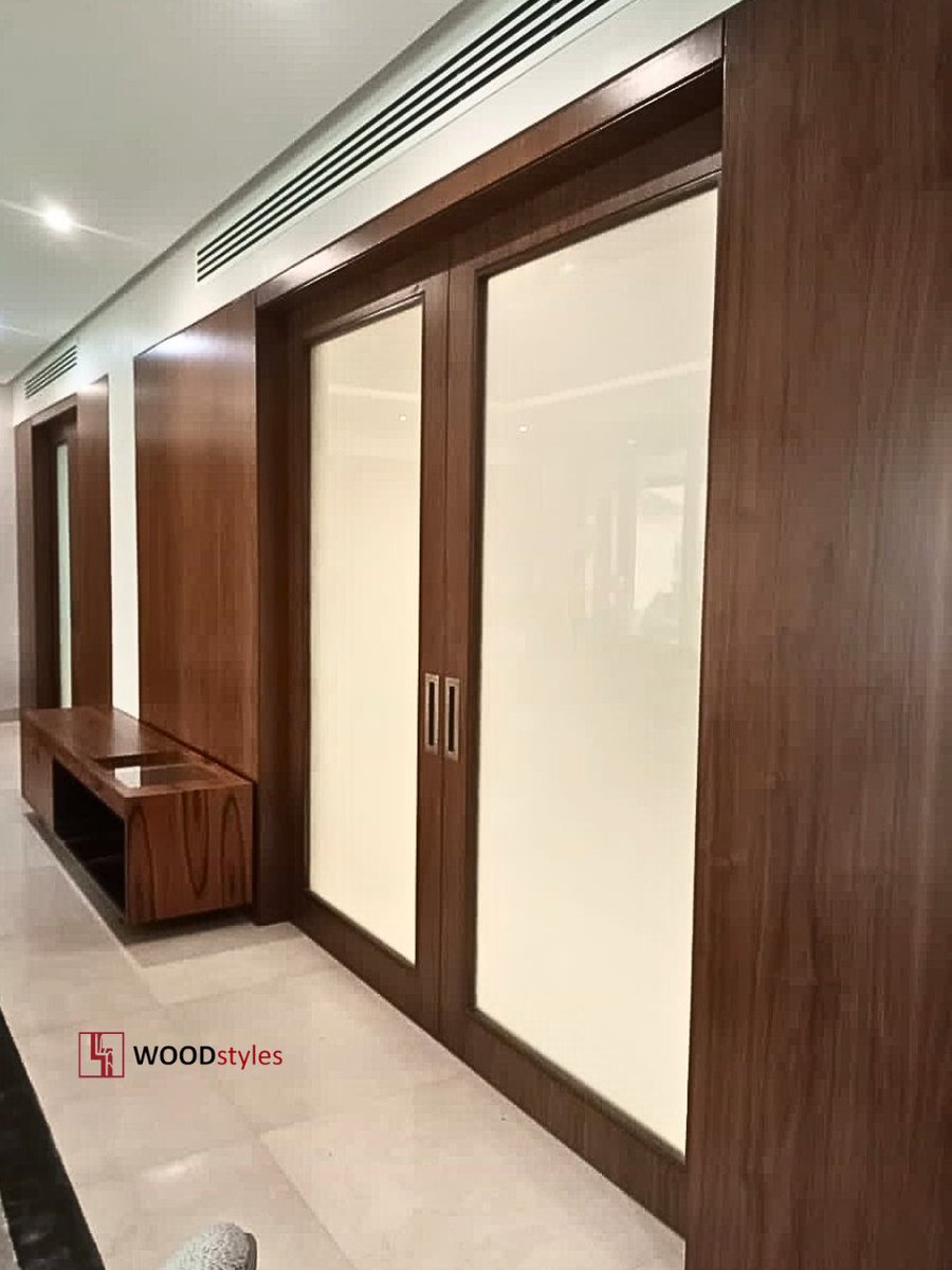Crafted with meticulous attention to detail, this bespoke piece is designed to add a touch of timeless style to your space.

#woodstyles #woodstylesltd #woodworking #interiordesign #woodjoinery #veneerfinishes #joinerydesign #turnkey #bespokejoinery #woodwork