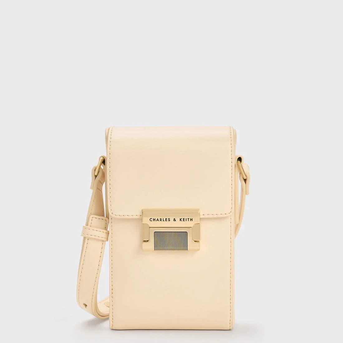 charleskeith_jp's tweet photo. 【NEW ARRIVAL】スマートフォンやお財布の収納にぴったりなボティバッグが登場。カードスロット付きで、キャッシュレスの方にもぴったりなアイテムに。https://t.co/umtFfjJX7J

#CharlesKeithSS23⁠
#チャールズアンドキース https://t.co/NNGXgZJ44y
